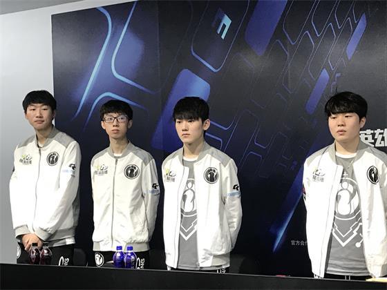 的滚地球 的滚地球